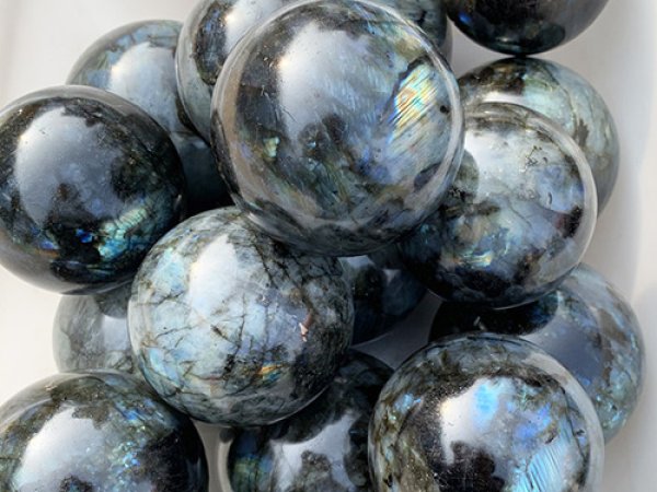 래브라도라이트 구,