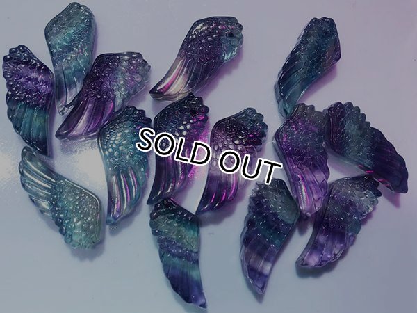 Photo4: 플로라이트 천사날개  펜던트 목걸이용 조각 펜던트  10알 구매시 20% OFF : 사이즈 30mm x 너비:12mm x 두께:7mm (4)