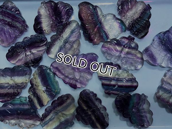 Photo3: 플로라이트 꽃나비  펜던트 목걸이용 조각 펜던트  10알 구매시 20% OFF : 사이즈 35mm x 너비:25mm x 두께:5mm (3)