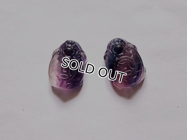 Photo2: 플로라이트 거부기  펜던트 목걸이용 조각 펜던트  10알 구매시 20% OFF : 사이즈 23mm x 너비:16mm x 두께:8mm (2)