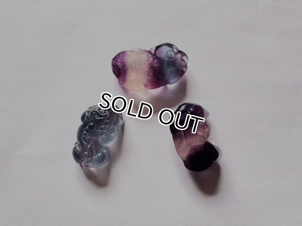 Photo3: 플로라이트 비휴 펜던트 목걸이/팔찌 용 조각 펜던트  10알 구매시 20% OFF, 사이즈 28mm x 너비:16mm x 두께:9.5mm (3)