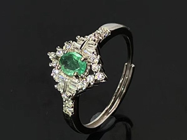 에메랄드 반지,