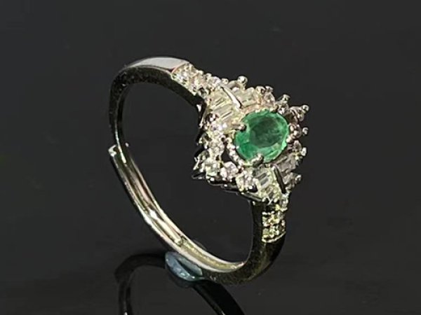 에메랄드 반지,