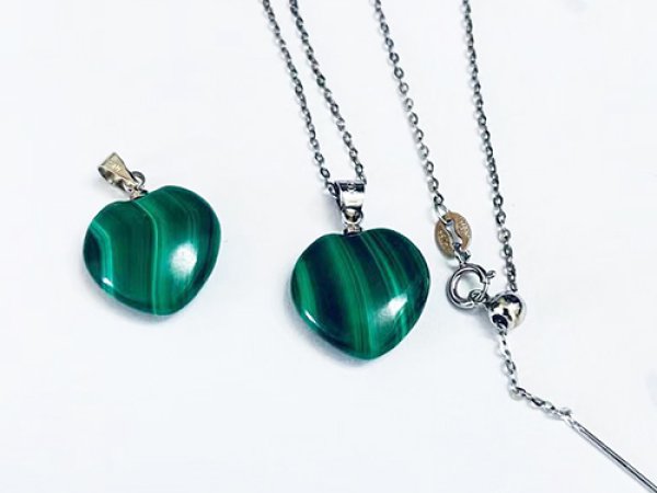 말라카이트 목걸이,